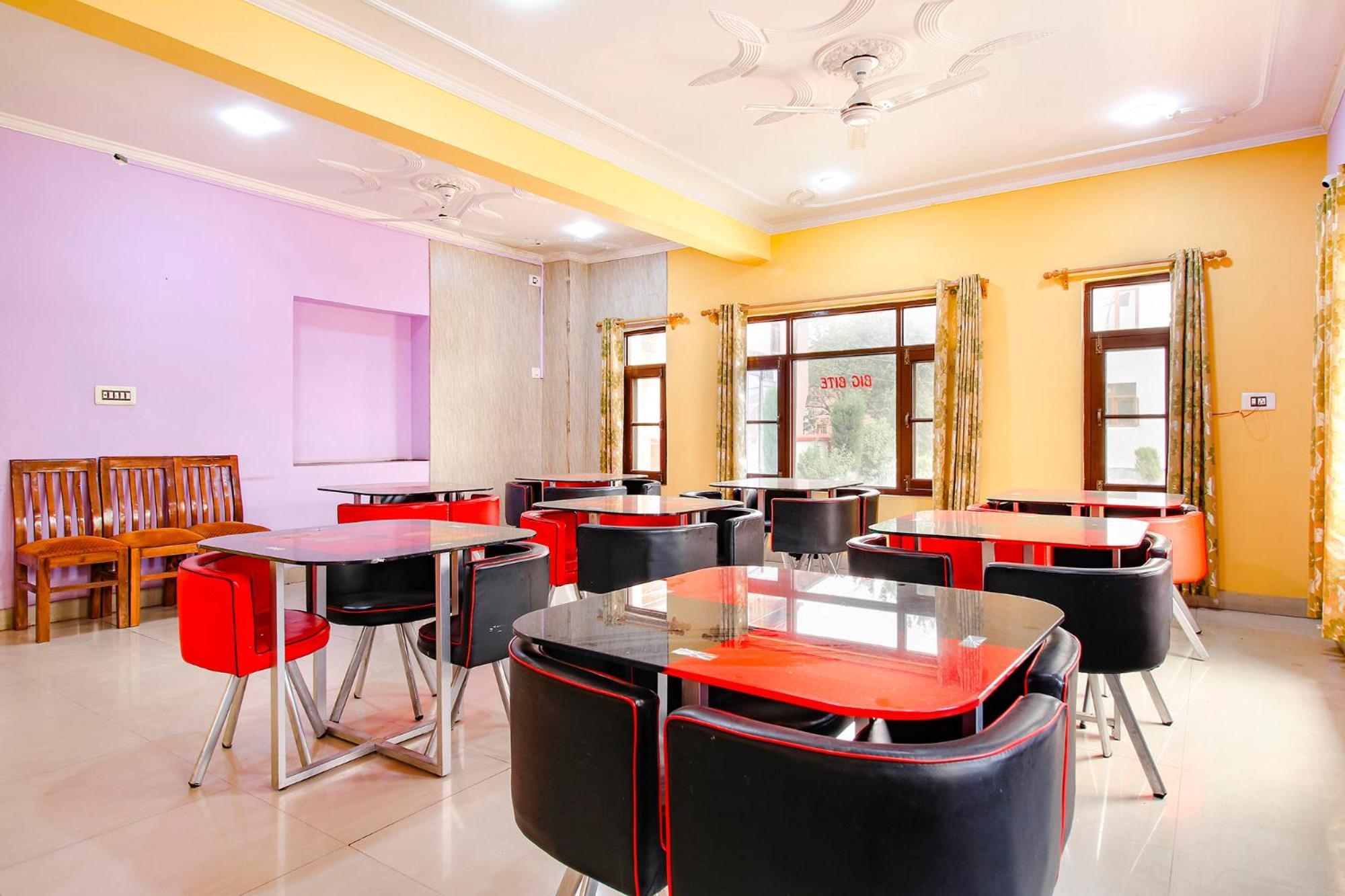 Fabhotel Grand Comforts Haidarpur Εξωτερικό φωτογραφία