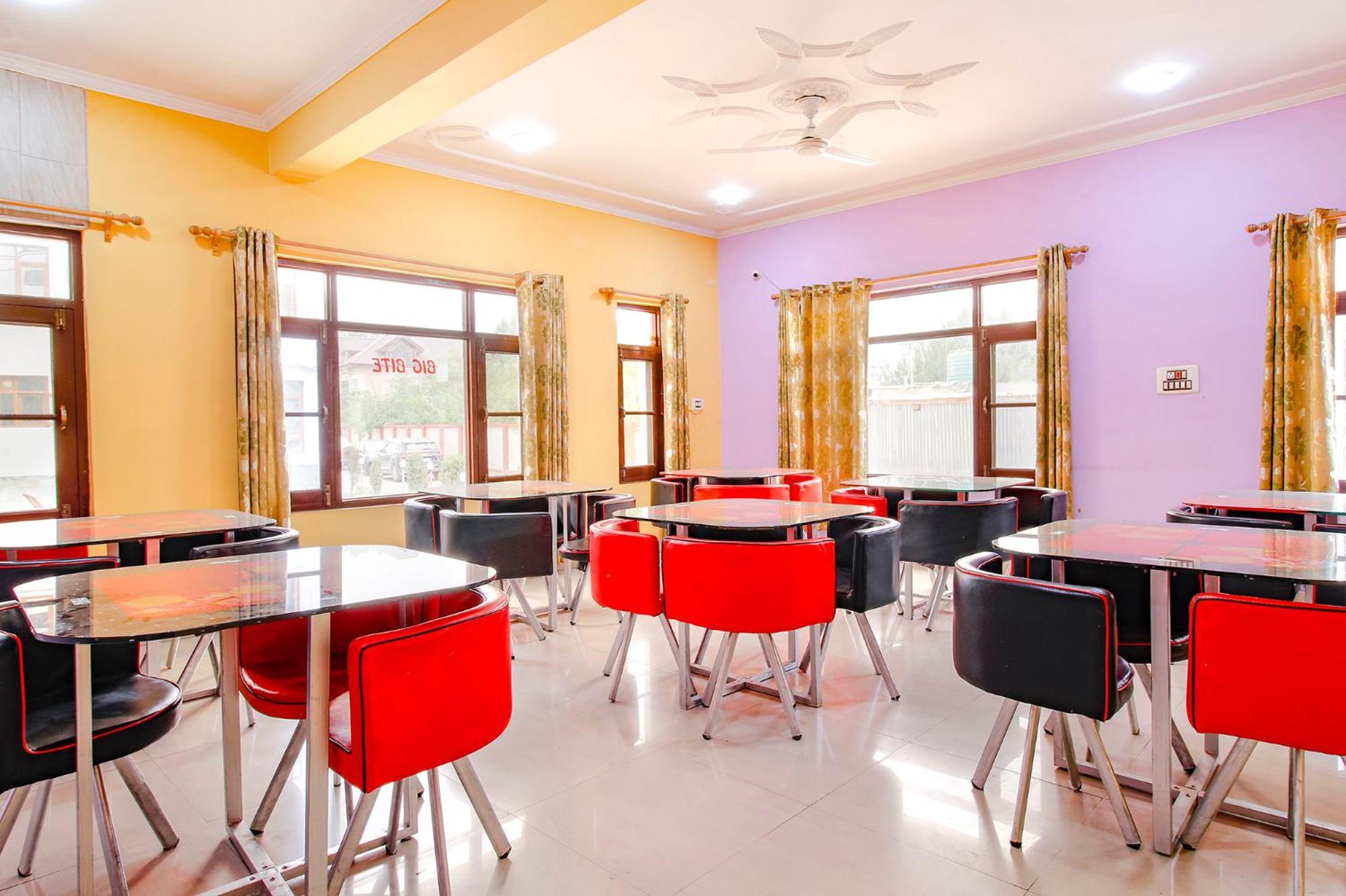 Fabhotel Grand Comforts Haidarpur Εξωτερικό φωτογραφία